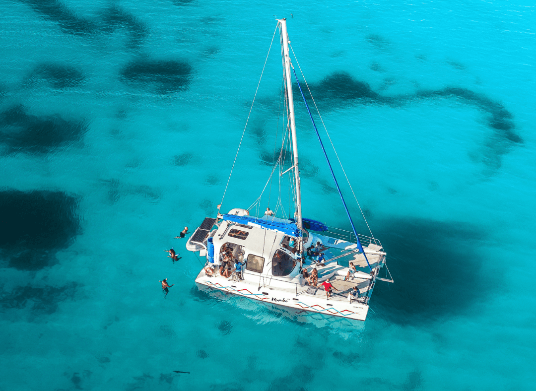 Catamaran Daysail Around St Maarten